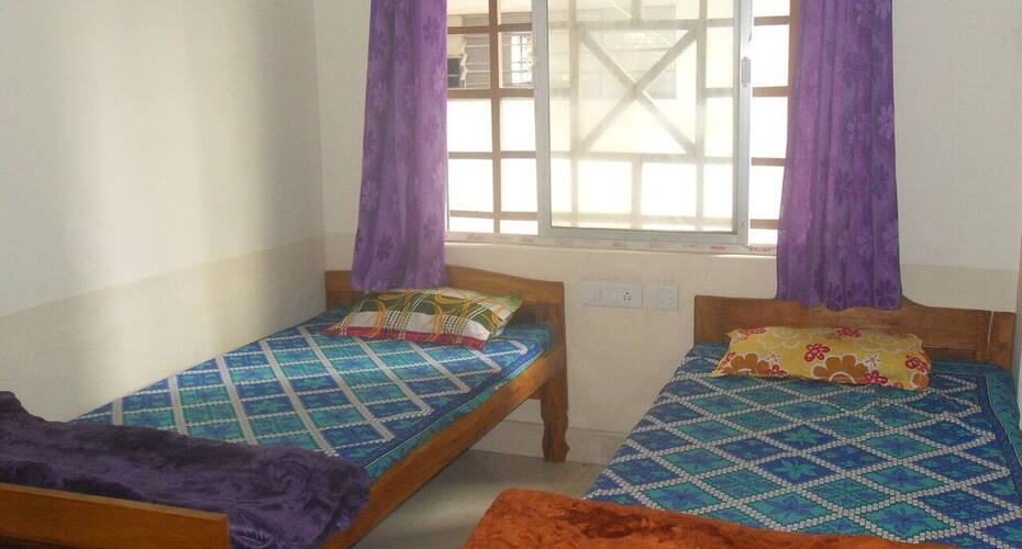 Sudha Tourist Lodge, Siliguri 4